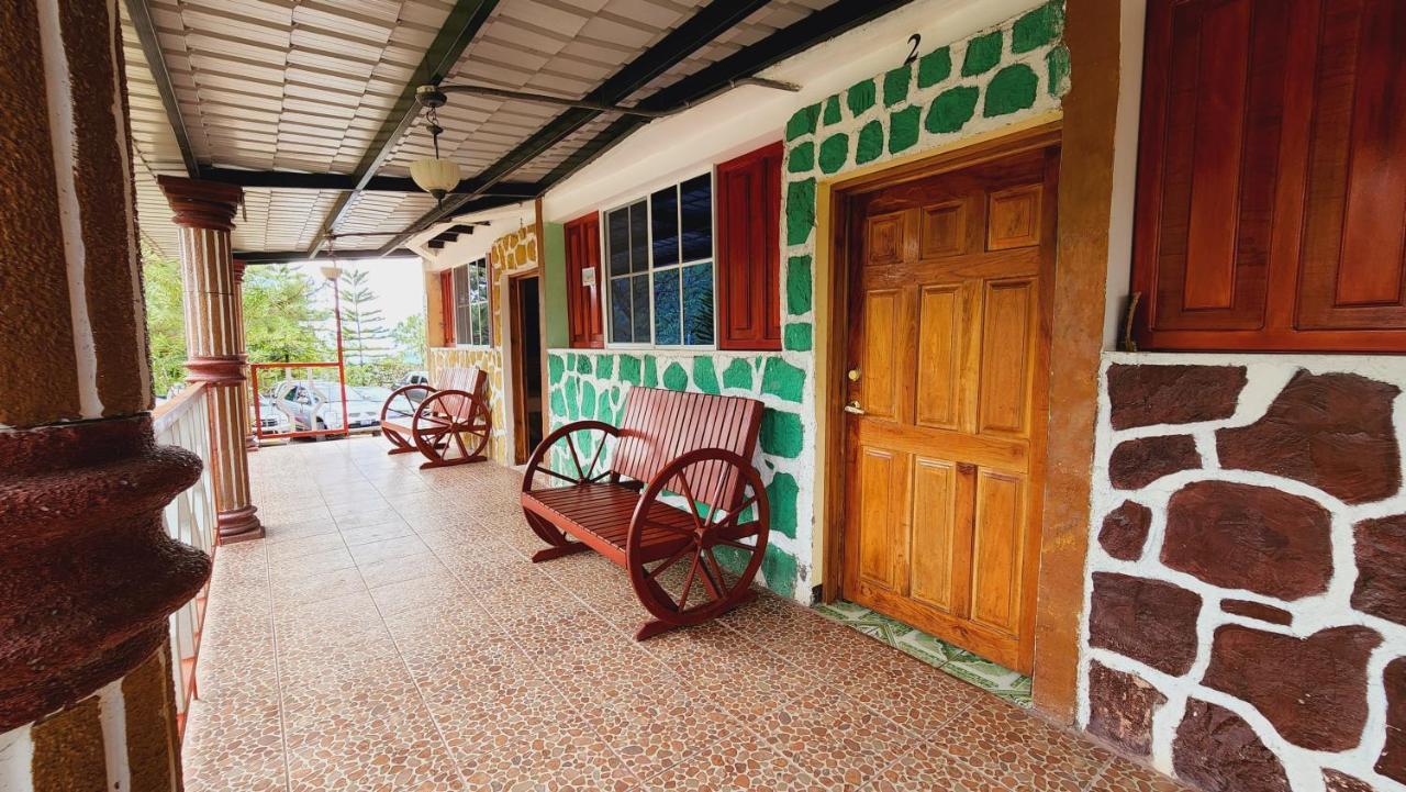 Hotel Y Restaurante Las Margaritas Perquin Екстер'єр фото