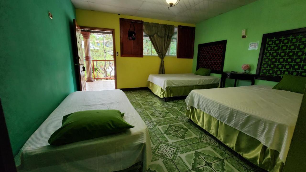 Hotel Y Restaurante Las Margaritas Perquin Екстер'єр фото