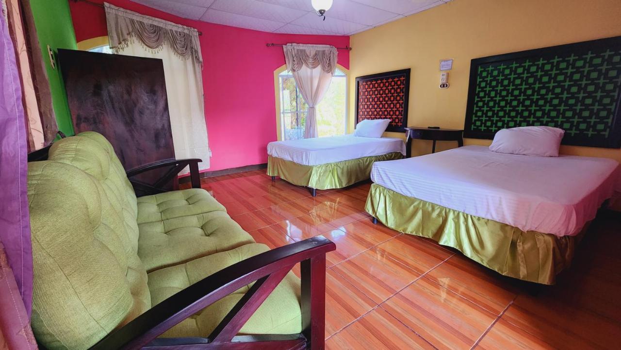 Hotel Y Restaurante Las Margaritas Perquin Номер фото