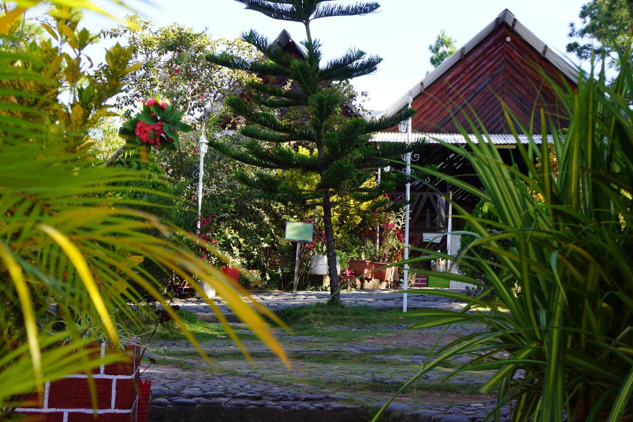 Hotel Y Restaurante Las Margaritas Perquin Екстер'єр фото